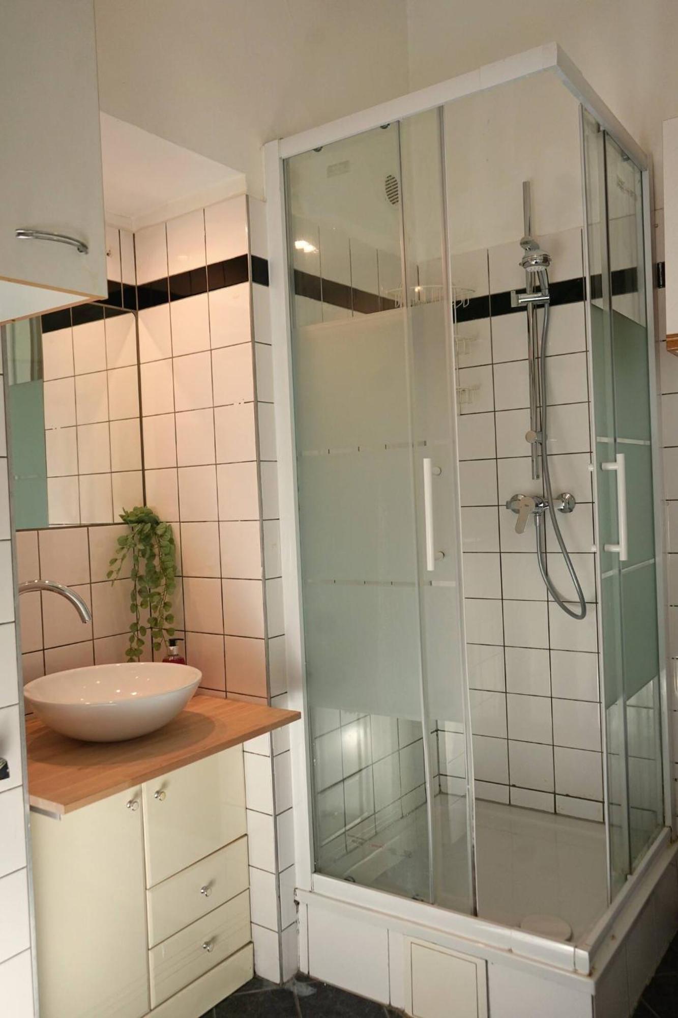 Beautiful Apartments Near Hauptbahnhof Вена Экстерьер фото